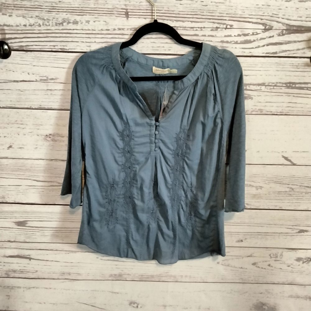 New Without tags. "Faded Glory" woman's blouse